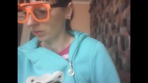 jessicaforris online show from October 28, 2025, 8:18 am