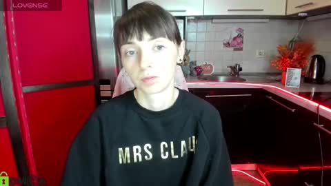 jessicaforris online show from December 3, 2025, 8:00 am