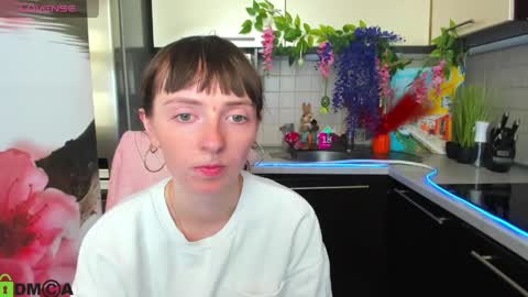 jessicaforris online show from April 14, 2026, 7:14 am