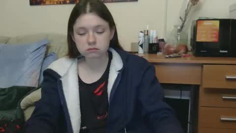 Snapshot of jessicaholland1 chatting on May 16, 2026, 6:39 pm jessicaholland1 online show from May 16, 2026, 6:39 pm