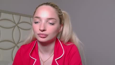 Jessica online show from November 28, 2025, 3:31 am