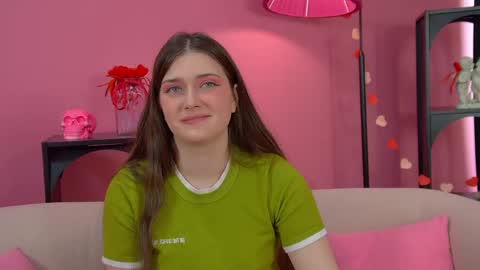 Jessica online show from April 12, 2026, 6:29 am