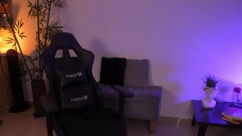  Jessica Pratt  IG jessicaxpratt online show from April 2, 2026, 7:55 pm