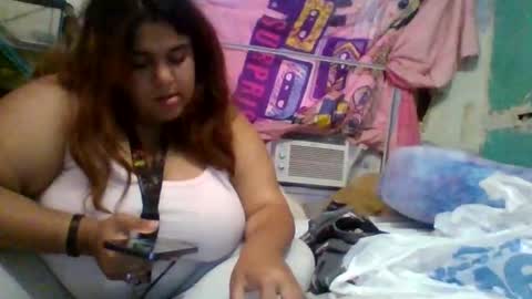Snapshot of jessicarabbits4 chatting on May 27, 2026, 1:02 am dovedianna online show from May 27, 2026, 1:02 am