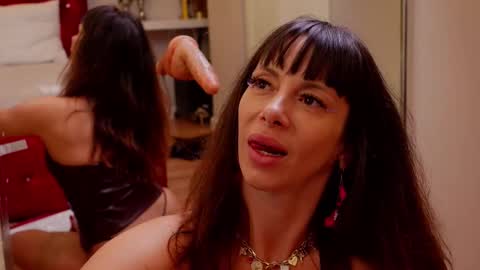 Snapshot of jessiejunee chatting on October 4, 2025, 4:21 am JessieJunee online show from October 4, 2025, 4:21 am