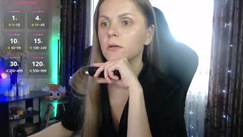 Snapshot of jessiemays chatting on May 3, 2026, 11:05 am Jess online show from May 3, 2026, 11:05 am
