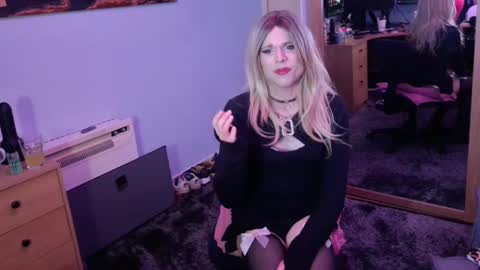 Snapshot of jessiessicaxx chatting on December 20, 2024, 4:04 pm Jessiessicaxx online show from December 20, 2024, 4:04 pm