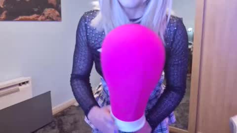 Snapshot of jessiessicaxx chatting on January 12, 2025, 8:25 pm Jessiessicaxx online show from January 12, 2025, 8:25 pm