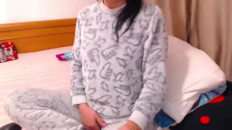 jessiestar3 online show from March 24, 2026, 12:59 am