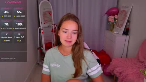 Snapshot of jessiestarz chatting on February 18, 2026, 1:51 pm Jessi online show from February 18, 2026, 1:51 pm