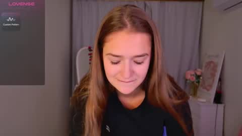 Snapshot of jessiestarz chatting on February 28, 2026, 2:07 pm Jessi online show from February 28, 2026, 2:07 pm