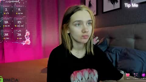 Snapshot of jessiexxiv chatting on July 11, 2026, 9:23 am Jessie online show from July 11, 2026, 9:23 am