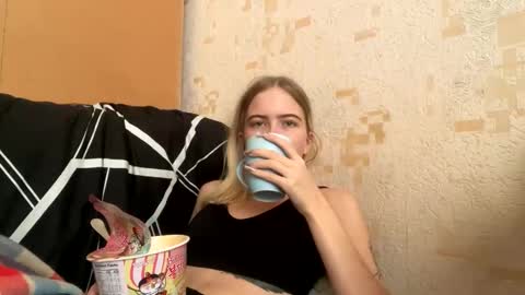 jessika_evans online show from November 20, 2025, 12:05 pm