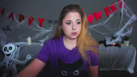 Jess online show from November 3, 2025, 7:20 am