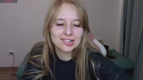 Snapshot of jessy_comely chatting on May 3, 2026, 12:11 pm Jessy online show from May 3, 2026, 12:11 pm