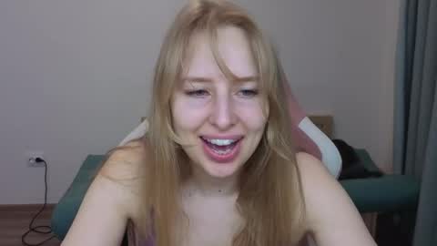 Snapshot of jessy_comely chatting on May 31, 2026, 11:28 am Jessy online show from May 31, 2026, 11:28 am