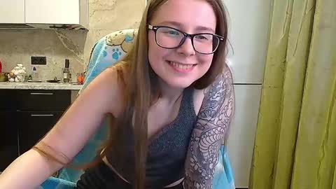 Snapshot of jessy_yng chatting on February 6, 2026, 2:20 pm jessy_yng online show from February 6, 2026, 2:20 pm