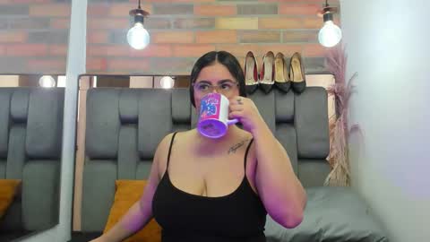 Snapshot of jessyjcortes chatting on October 4, 2025, 2:48 pm JESSY CORTES online show from October 4, 2025, 2:48 pm