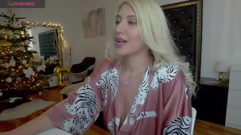 JessyTexxas online show from December 16, 2024, 1:54 pm