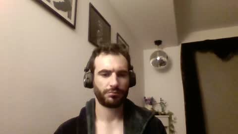 Snapshot of jestersquid19 chatting on July 22, 2026, 8:44 pm jestersquid19 online show from July 22, 2026, 8:44 pm
