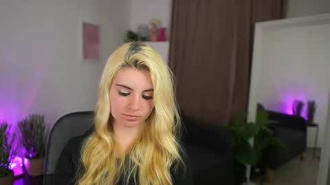 Snapshot of jetpearl chatting on March 15, 2026, 8:04 pm Jet online show from March 15, 2026, 8:04 pm