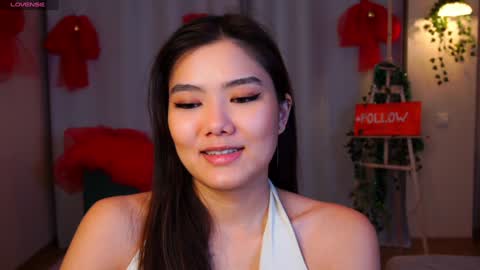 Hi all. My name is Naomi and Im glad to see you in my room  online show from January 6, 2025, 4:02 pm