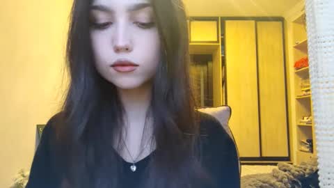 I am Gina ntmu Lets hit 10 Thumbs Up together online show from November 29, 2025, 7:22 am