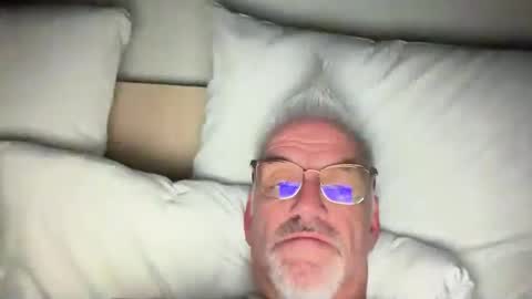 Snapshot of jewlronny chatting on December 7, 2024, 11:56 pm jewlronny online show from December 7, 2024, 11:56 pm