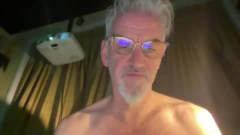 Snapshot of jewlronny chatting on December 16, 2024, 9:52 pm jewlronny online show from December 16, 2024, 9:52 pm