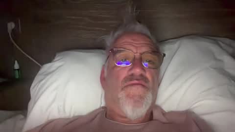 Snapshot of jewlronny chatting on March 11, 2025, 6:32 am jewlronny online show from March 11, 2025, 6:32 am