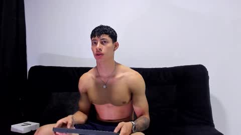 Snapshot of jey_cox23 chatting on January 7, 2026, 10:51 am jey cox online show from January 7, 2026, 10:51 am