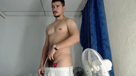 Juan David online show from December 17, 2025, 11:44 pm