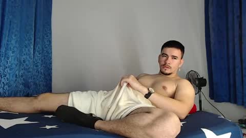 Snapshot of jeycob_happy97 chatting on May 1, 2026, 10:36 pm Juan David online show from May 1, 2026, 10:36 pm