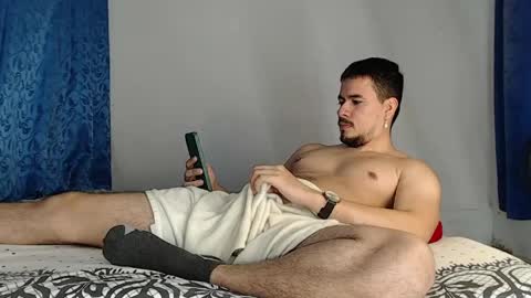 Snapshot of jeycob_happy97 chatting on May 17, 2026, 11:28 am Juan David online show from May 17, 2026, 11:28 am