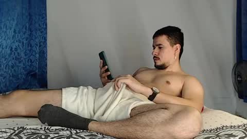 Snapshot of jeycob_happy97 chatting on May 18, 2026, 11:16 am Juan David online show from May 18, 2026, 11:16 am