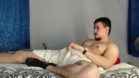 Snapshot of jeycob_happy97 chatting on May 21, 2026, 12:06 am Juan David online show from May 21, 2026, 12:06 am