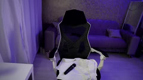 Snapshot of jeyssy69 chatting on January 12, 2025, 5:34 am Jeyssy also Andra  online show from January 12, 2025, 5:34 am