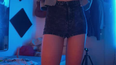 jfemk online show from November 22, 2025, 10:09 pm