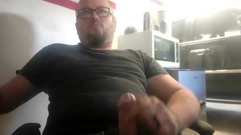 jg1002 online show from October 21, 2025, 9:04 pm