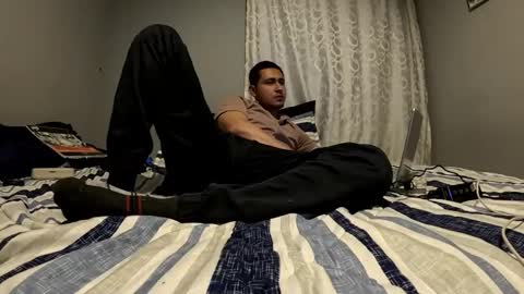 Snapshot of jhacks28 chatting on December 16, 2025, 2:38 am jhacks28 online show from December 16, 2025, 2:38 am