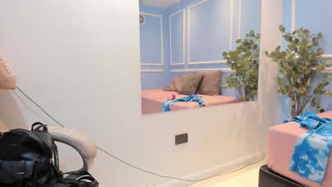 jhasly online show from October 13, 2025, 12:05 pm