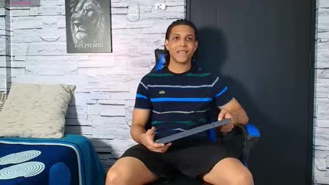 Snapshot of jhay_wheeler777 chatting on November 10, 2025, 3:27 am jhay_wheeler777 online show from November 10, 2025, 3:27 am