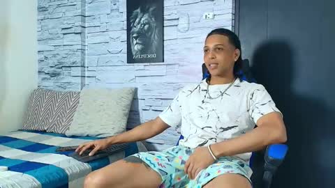 Snapshot of jhay_wheeler777 chatting on November 14, 2025, 4:55 am jhay_wheeler777 online show from November 14, 2025, 4:55 am