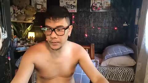 Snapshot of jherry26 chatting on March 12, 2026, 3:23 am jherry26 online show from March 12, 2026, 3:23 am