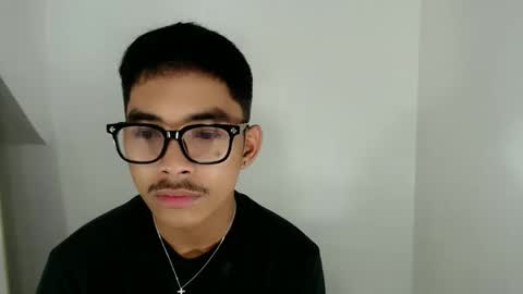 Snapshot of jhnxxnaughty_ chatting on December 16, 2025, 7:35 am Johnny online show from December 16, 2025, 7:35 am