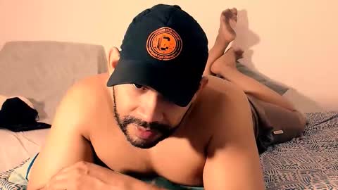 En moreno online show from November 12, 2025, 12:05 pm