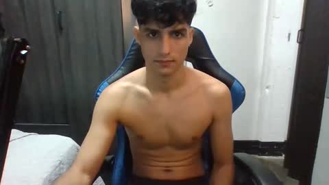 Snapshot of jhon_2000s chatting on December 7, 2024, 1:51 pm jhon online show from December 7, 2024, 1:51 pm