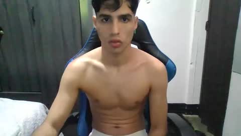 Snapshot of jhon_2000s chatting on December 8, 2024, 7:37 am jhon online show from December 8, 2024, 7:37 am