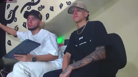 jhon_malo online show from February 23, 2026, 8:12 am