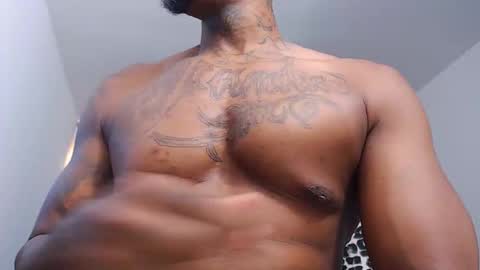 Jhon Tomson online show from November 30, 2025, 6:45 pm